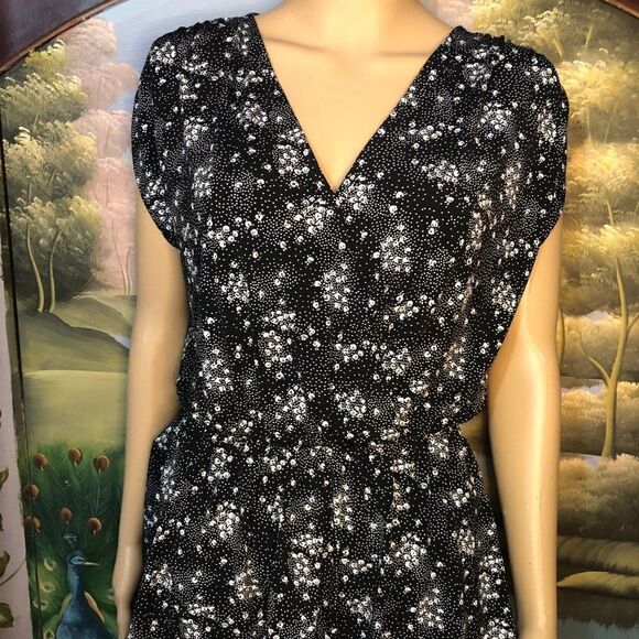 Banana Republic Black/White Floral Blouse-S - Picture 2 of 4